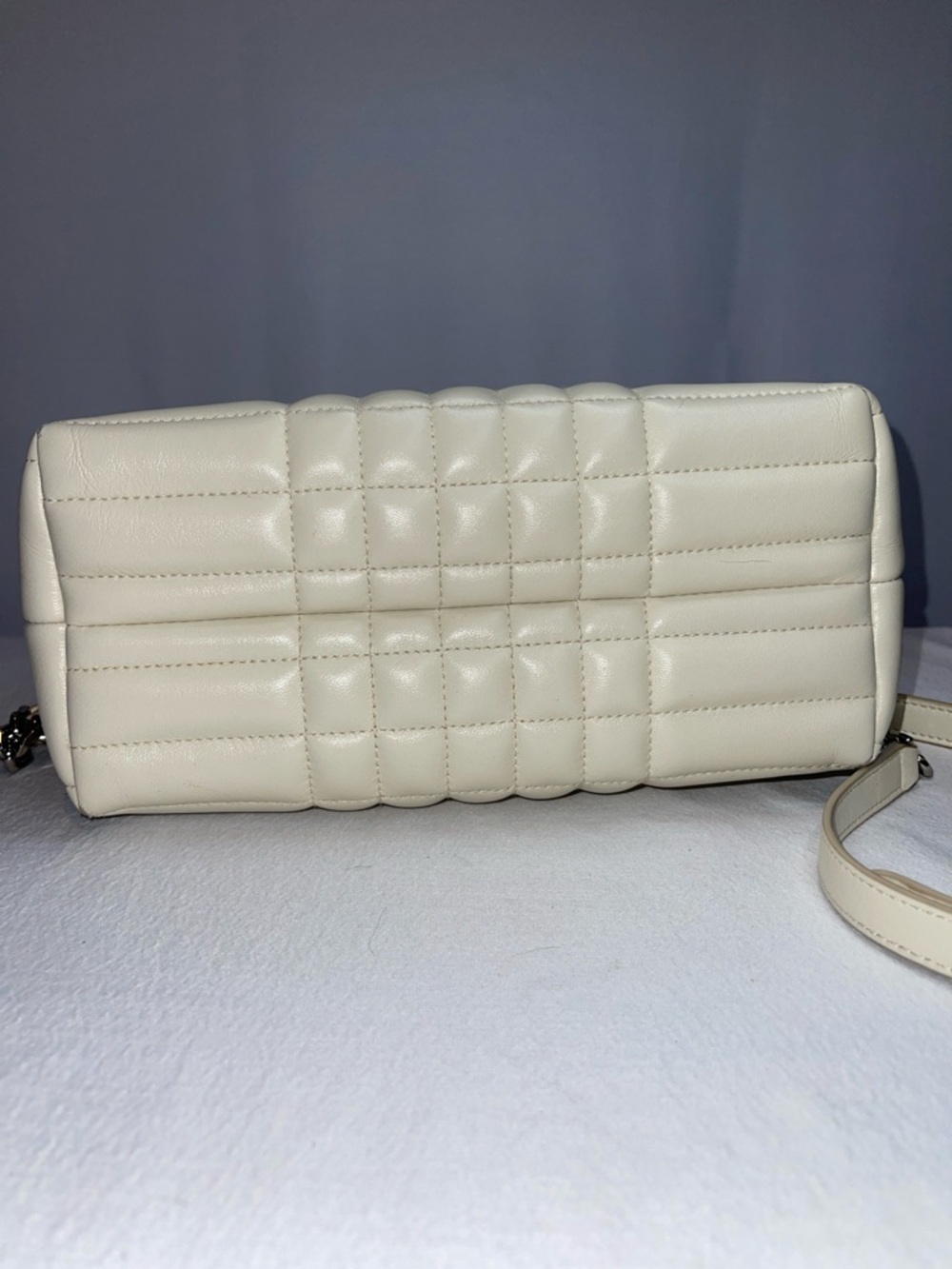 Burberry Lola Quilted Leather Shoulder Bag in Cream - Picture 5 of 15